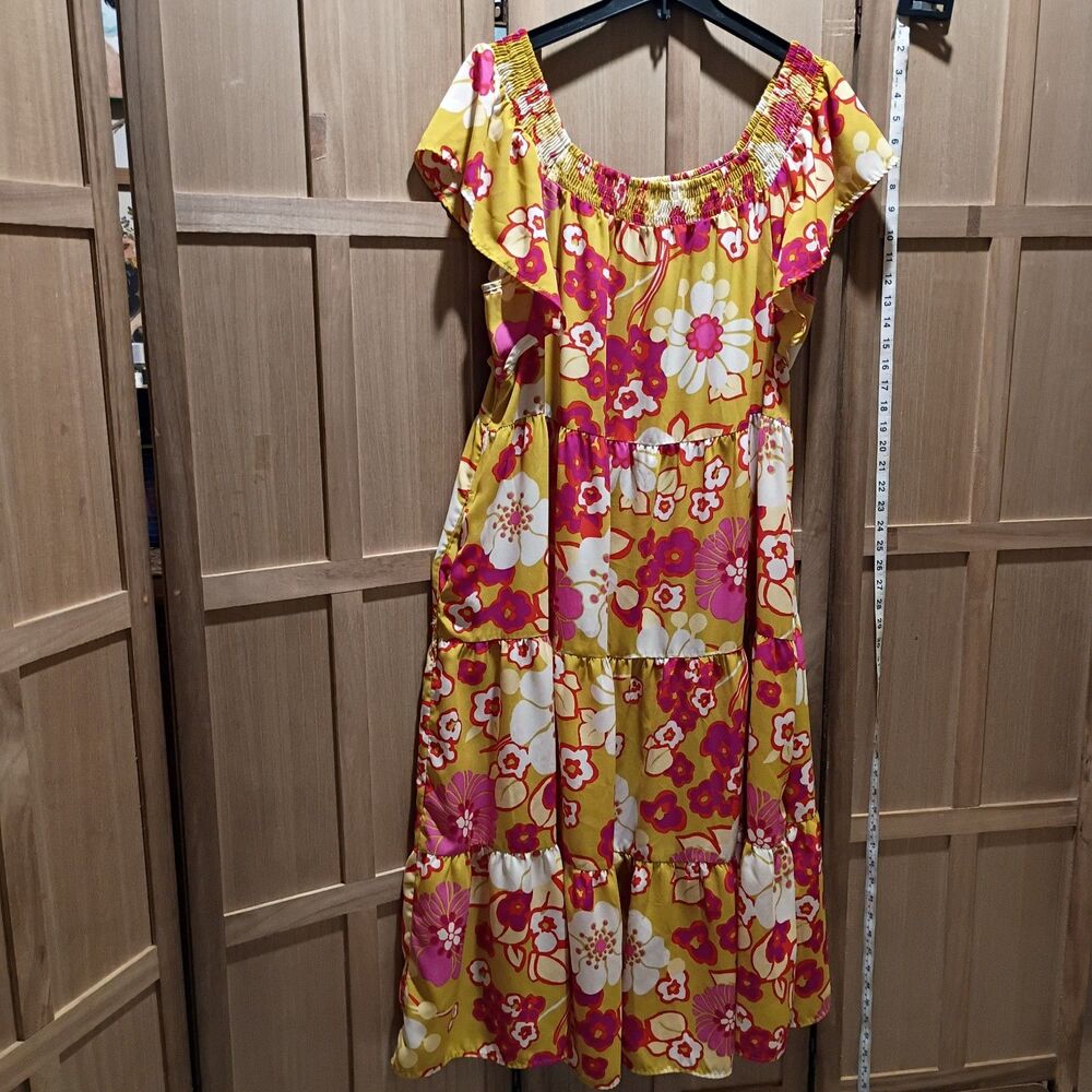 Easel size large maxi dress off the shoulder